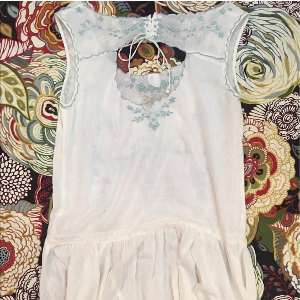 Free People embroidered tank - Picture 5 of 5